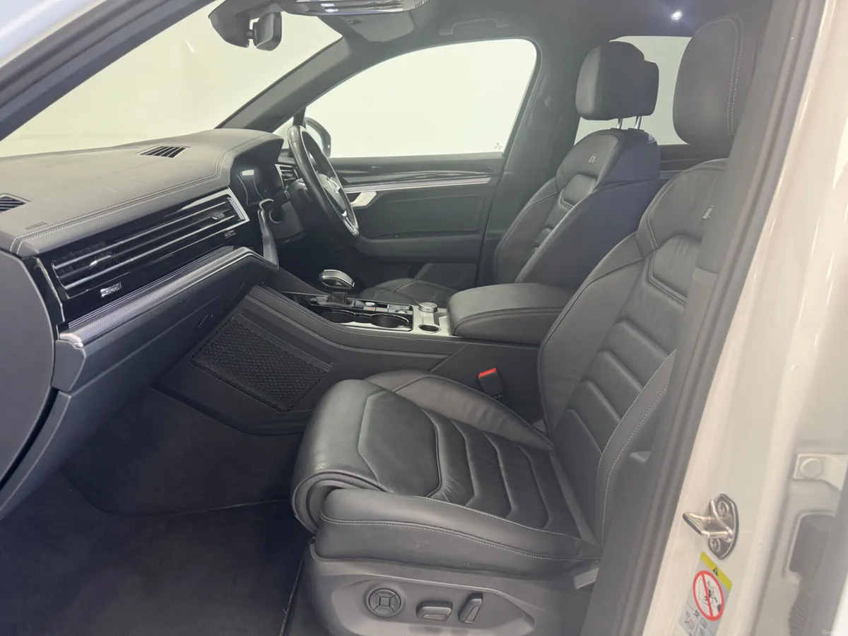 Volkswagen Touareg 2020 - Image 5