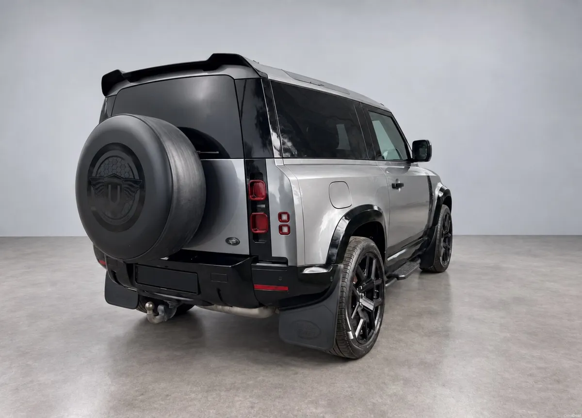 2021 Landrover Defender Hardtop 3.0 MHEV - Image 3