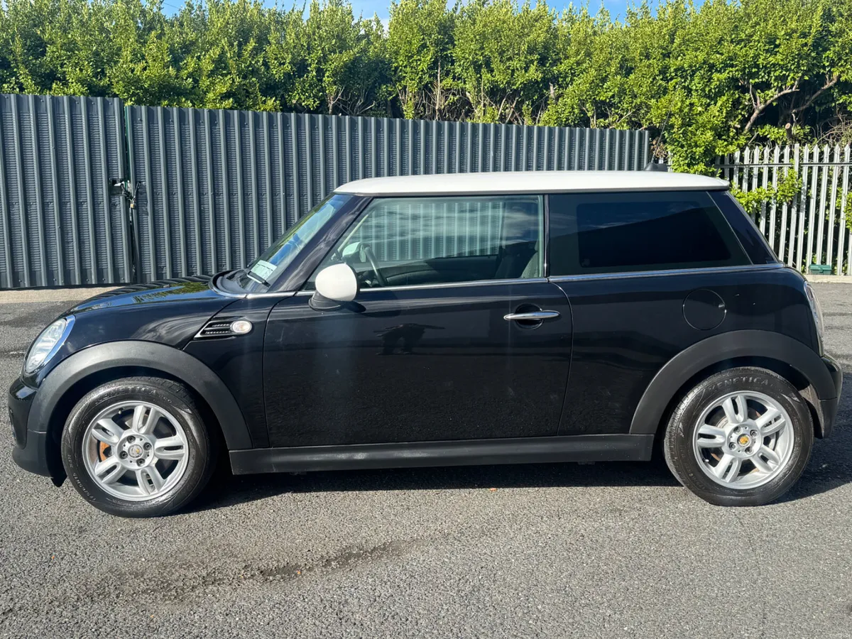 Mini Cooper 2014 Automatic 1.6 - Image 4