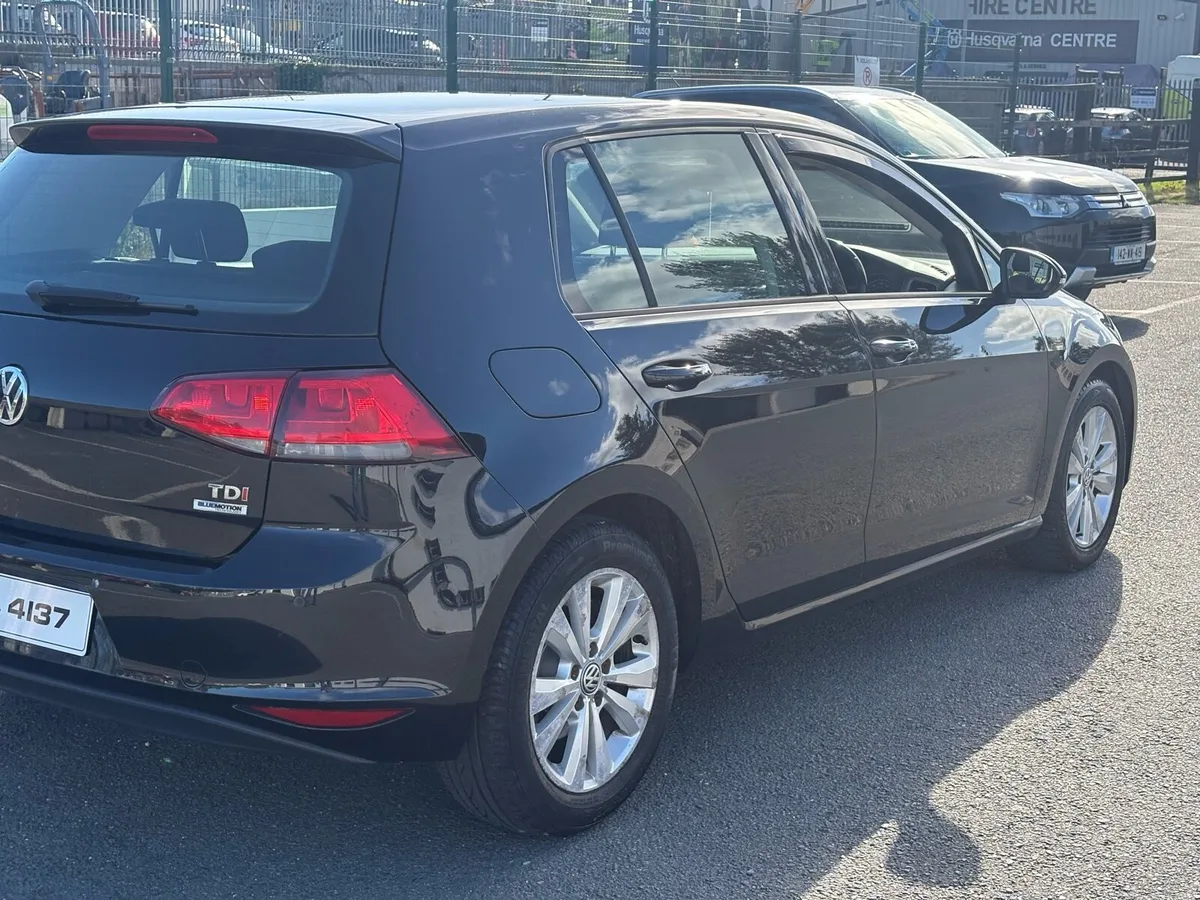 2015 Stunning VW Golf, - Image 3
