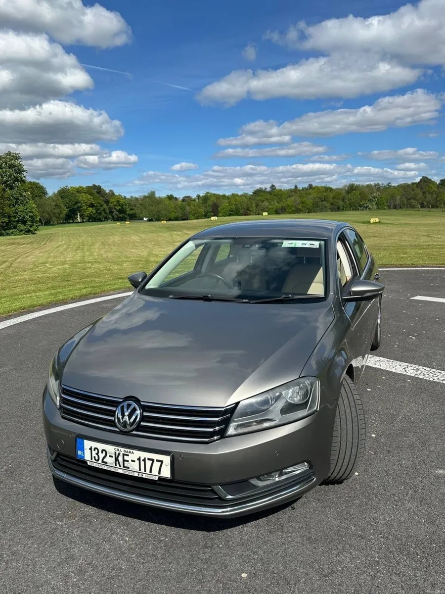 VW Passat Automatic 2013 - Image 1