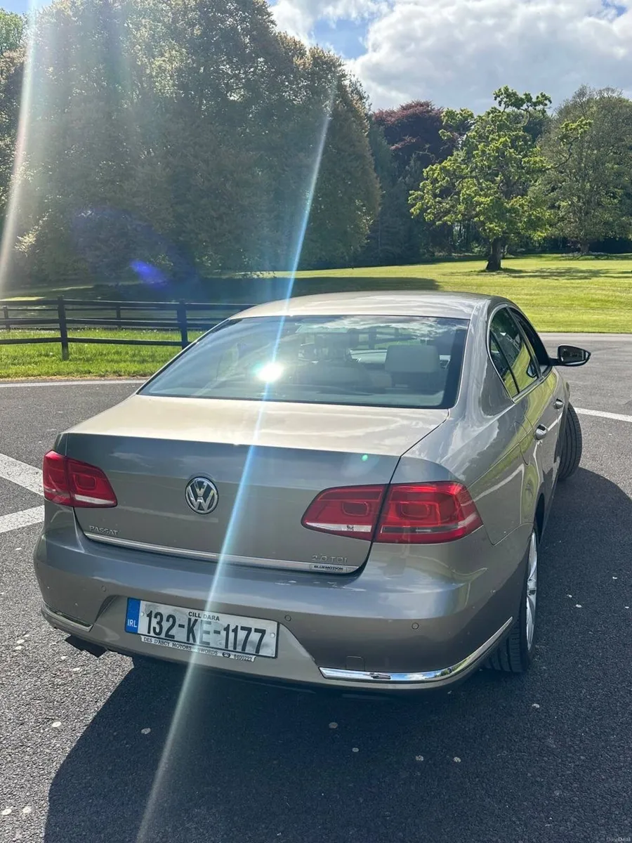 VW Passat Automatic 2013 - Image 3