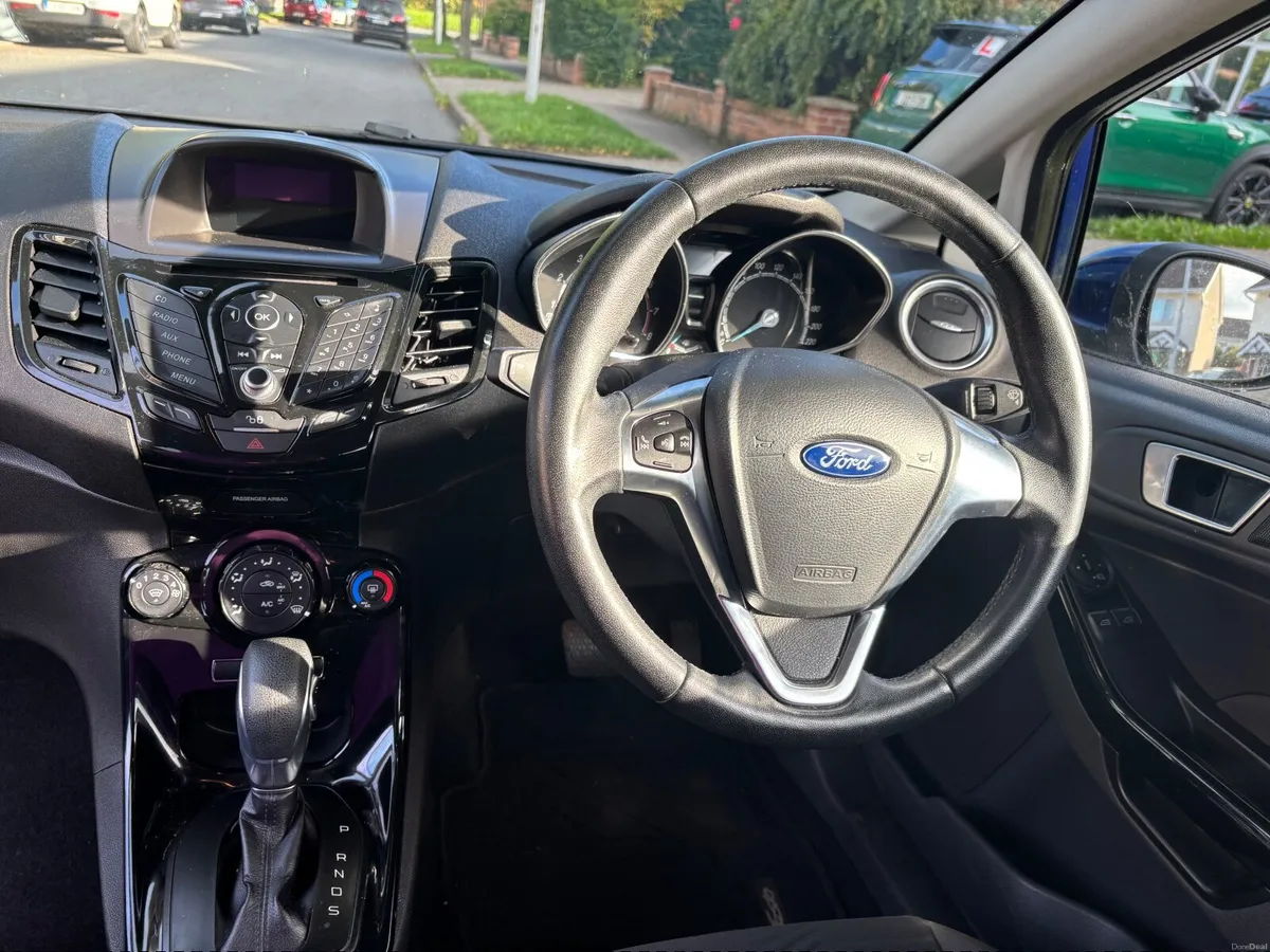 Ford Fiesta 2015 - Image 4