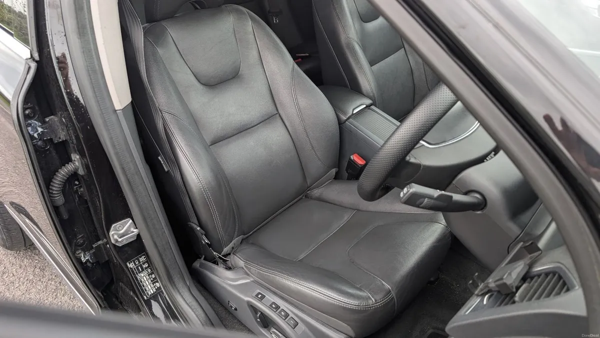 Volvo XC60 2016 - Image 6
