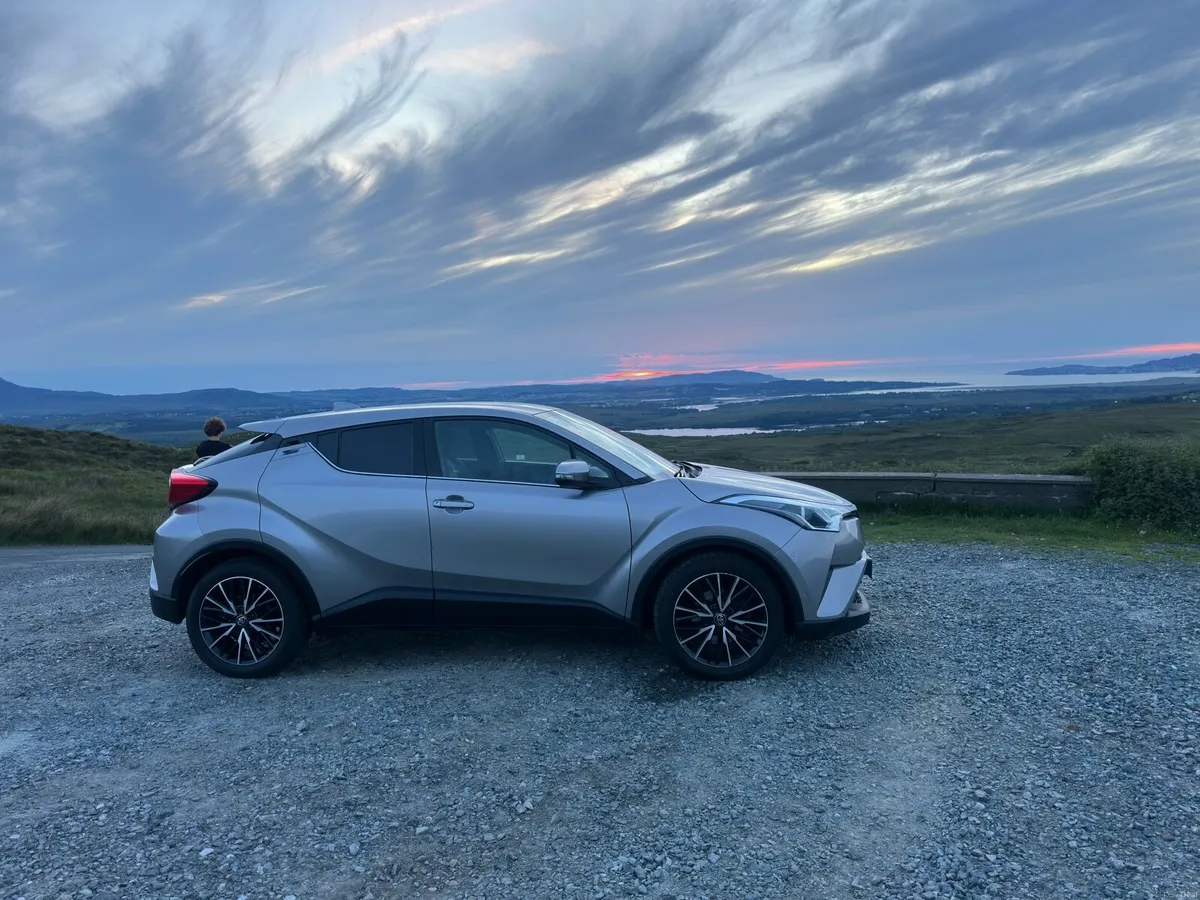 Toyota CHR hybrid  fully Irish 72.000km - Image 3