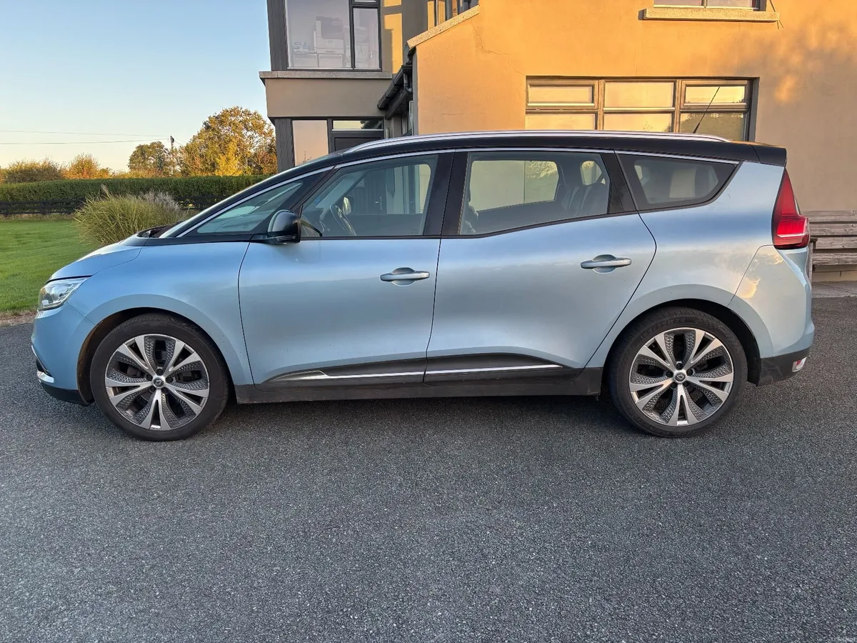 Renault Grand Scenic 2017 - Image 2