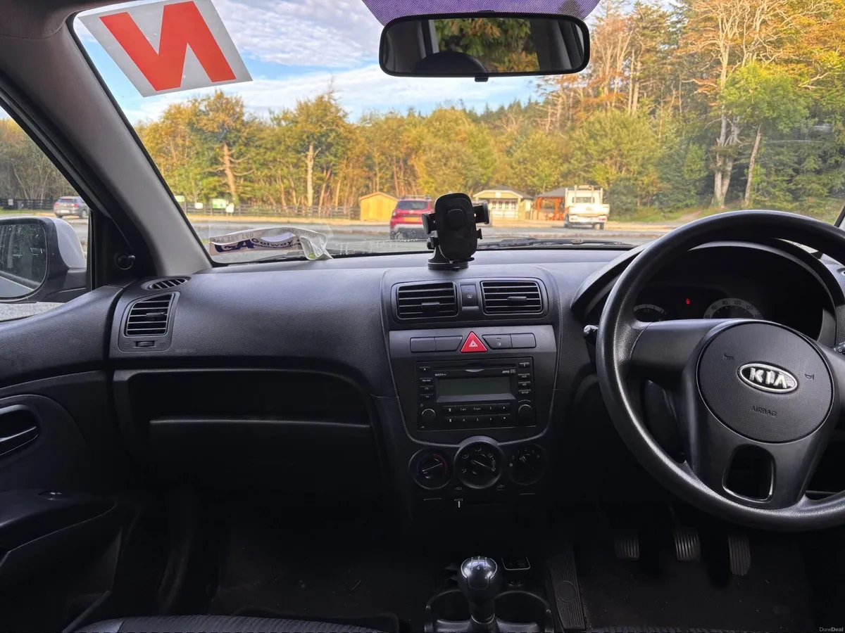 Kia Picanto 2010  1.0 Petrol Manual - Image 2