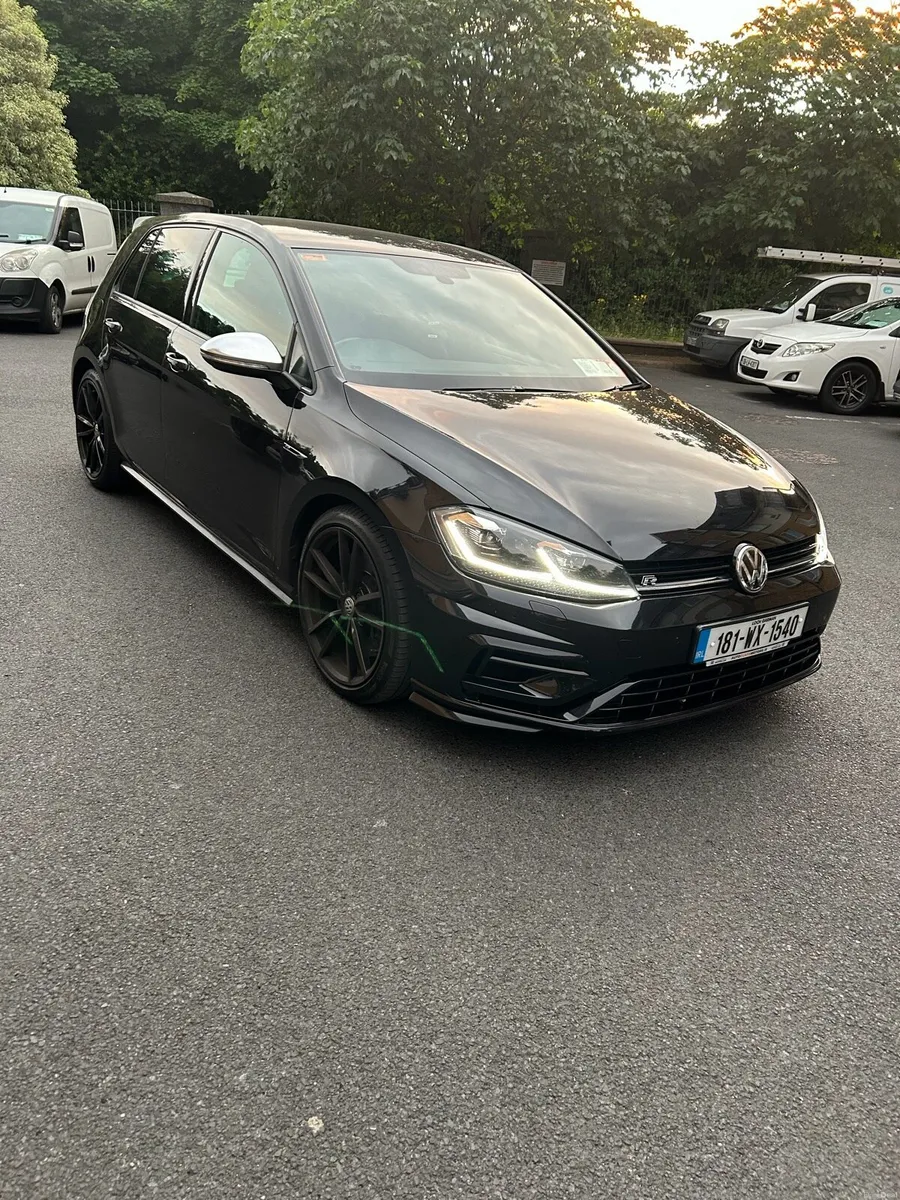 Volkswagen Golf R 2018 - Image 1