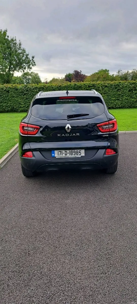 Image 2 of 7