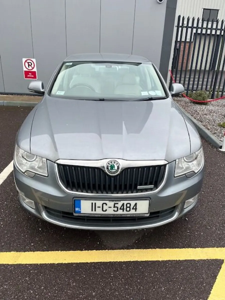 Image 1 of 6