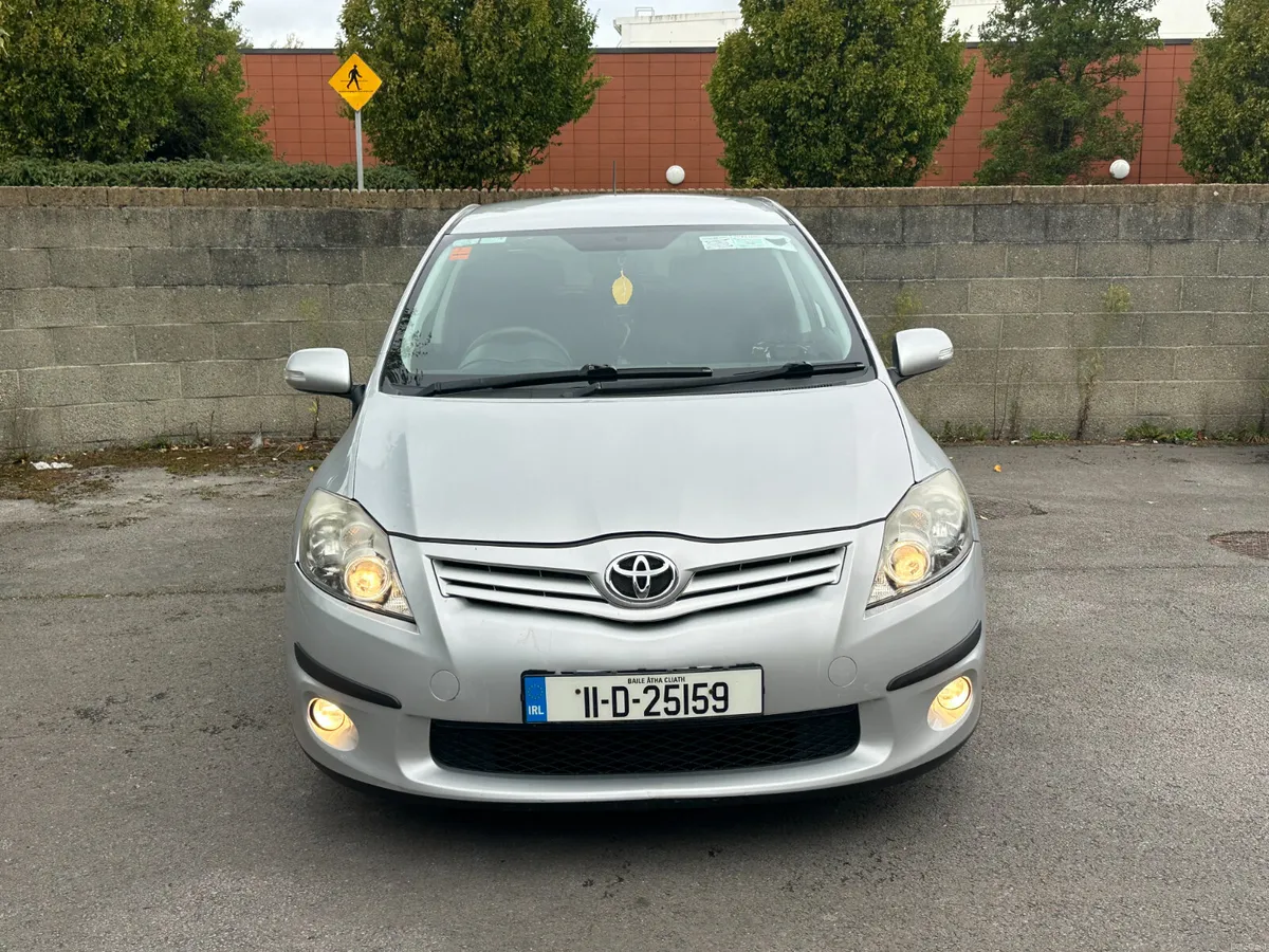 Image 3 of 18