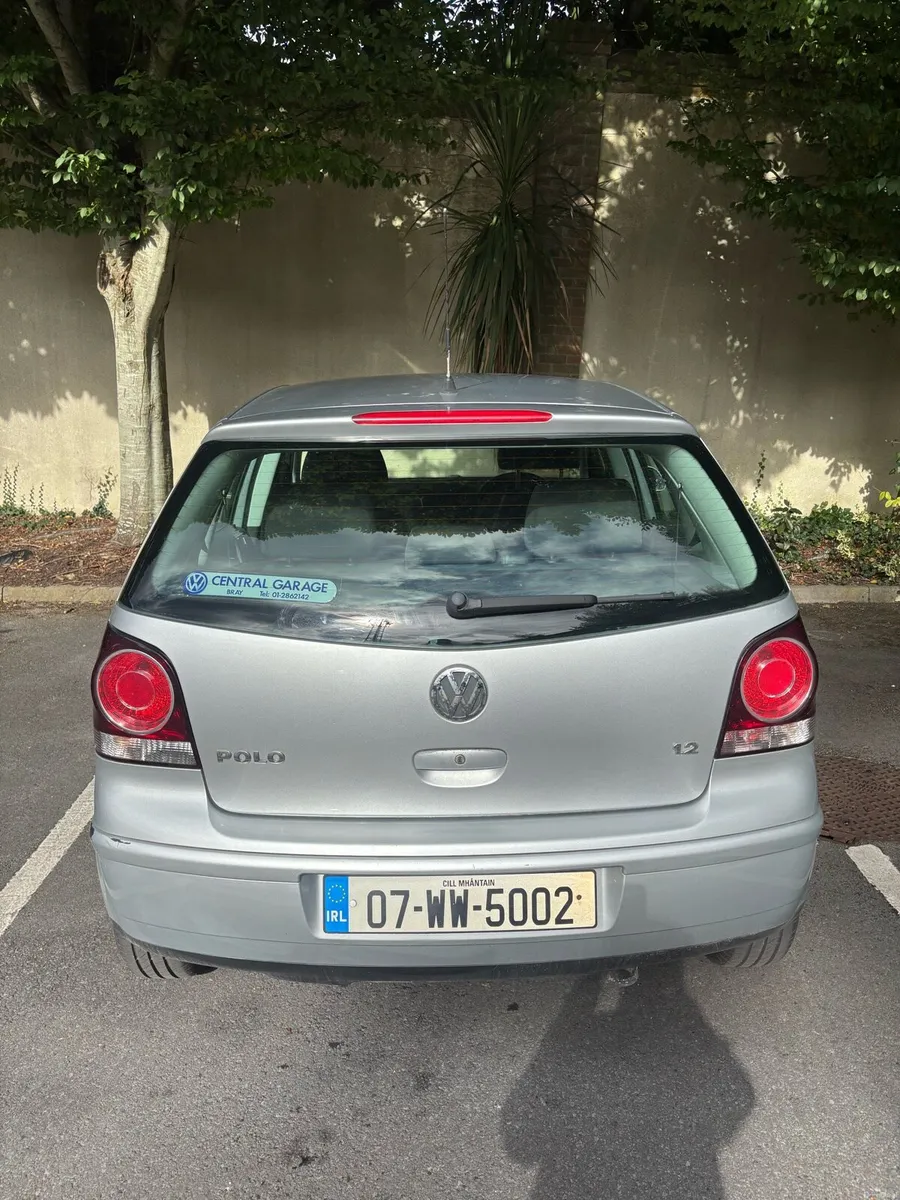 Image 2 of 6