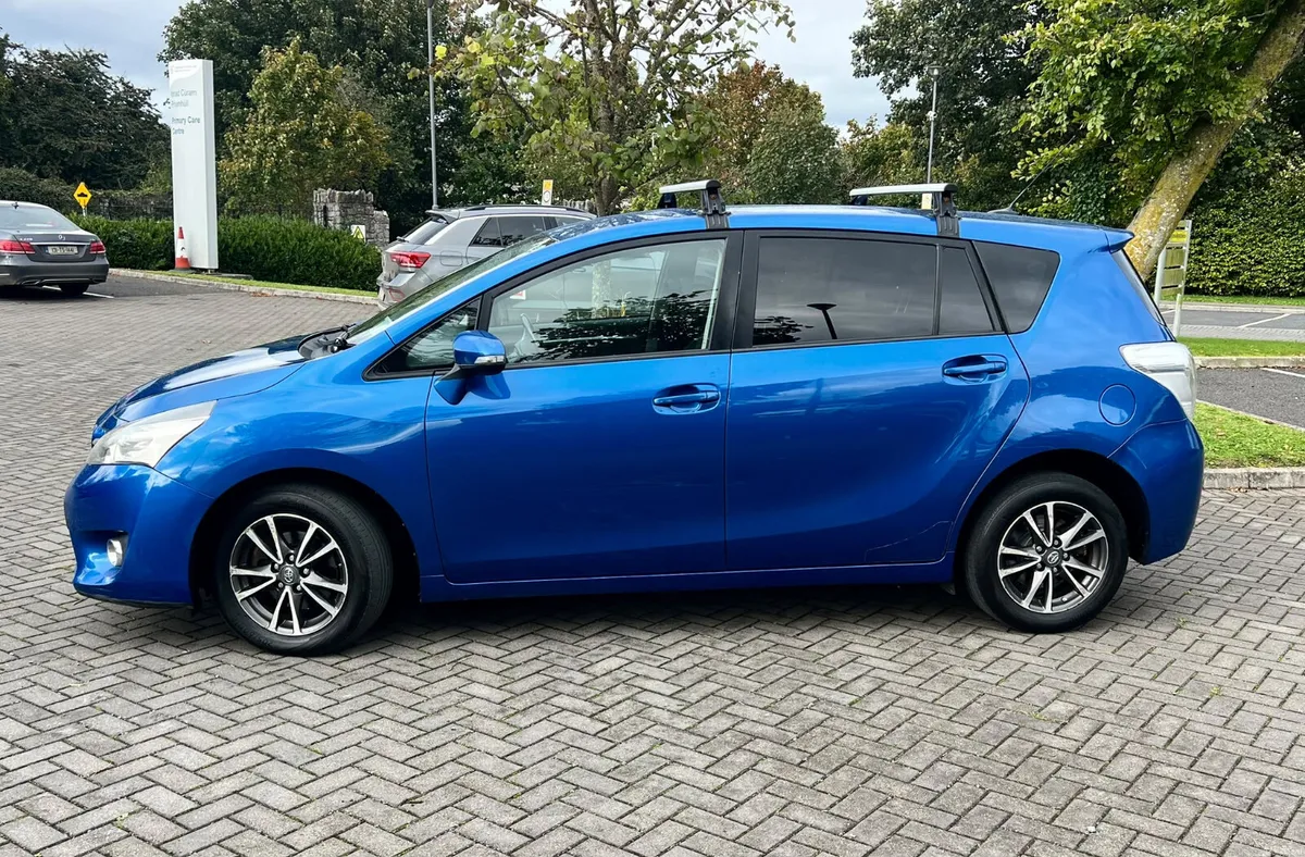 Image 3 of 16