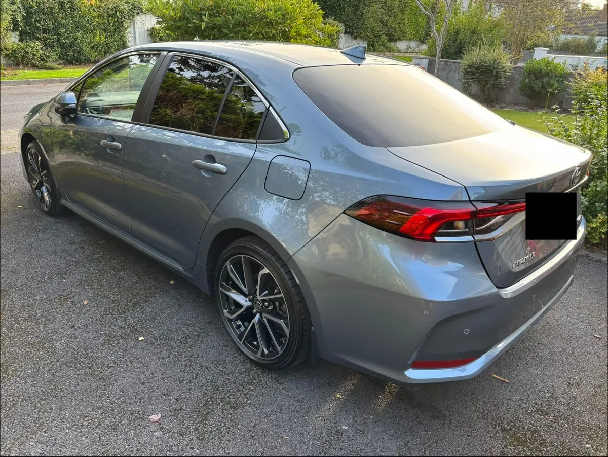 Image 1 of 7