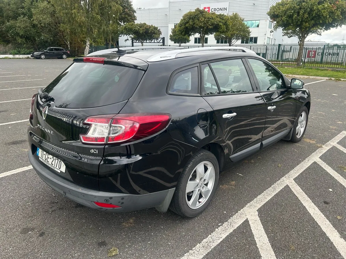 Image 4 of 9