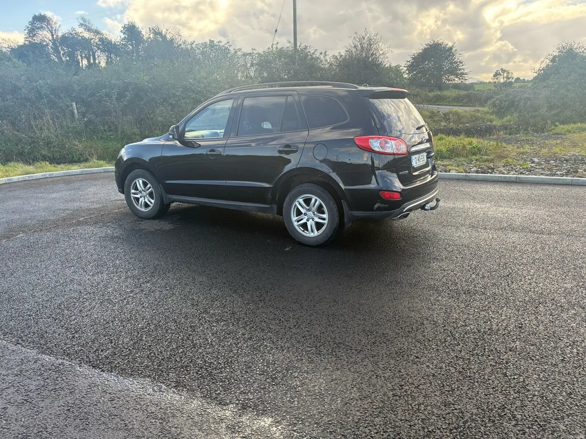 Image 3 of 10