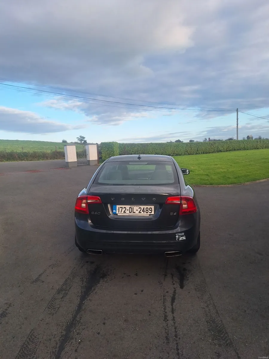 Image 2 of 8