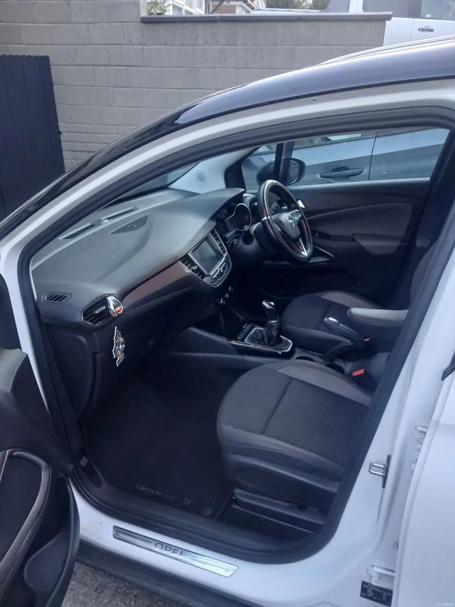 Image 2 of 10