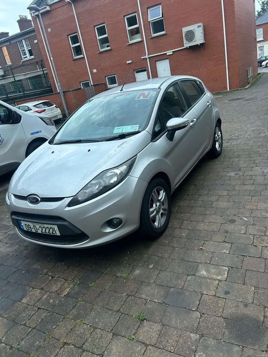 Image 2 of 7