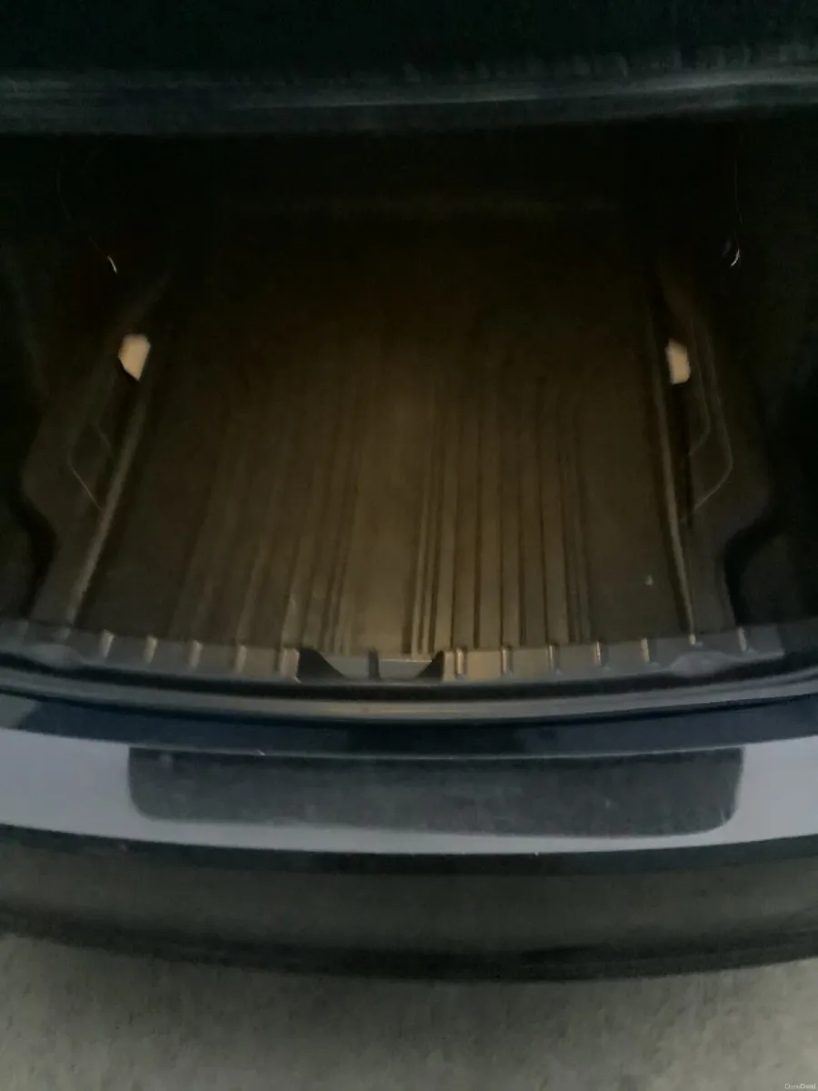 Image 6 of 9