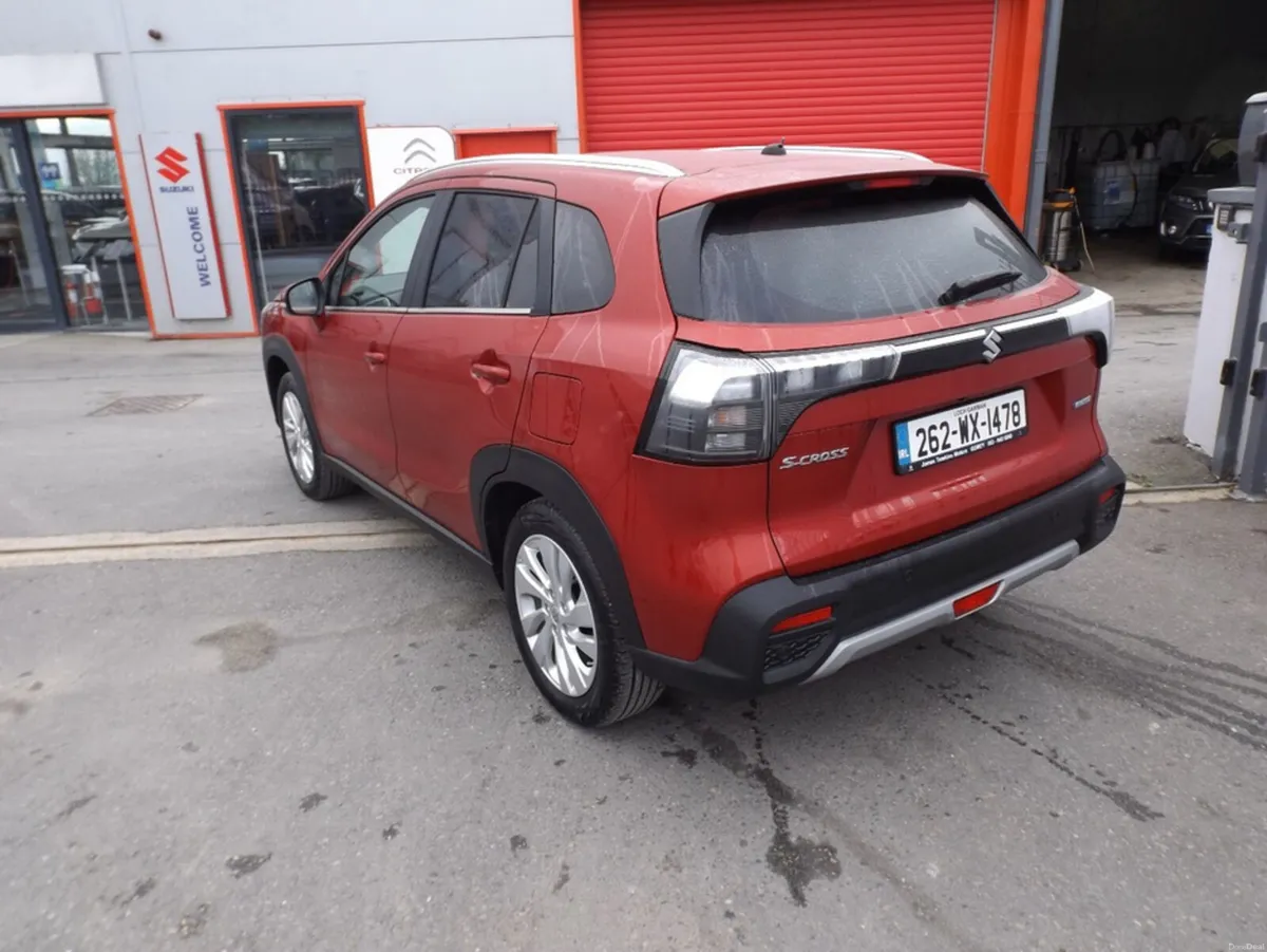 Image 4 of 10