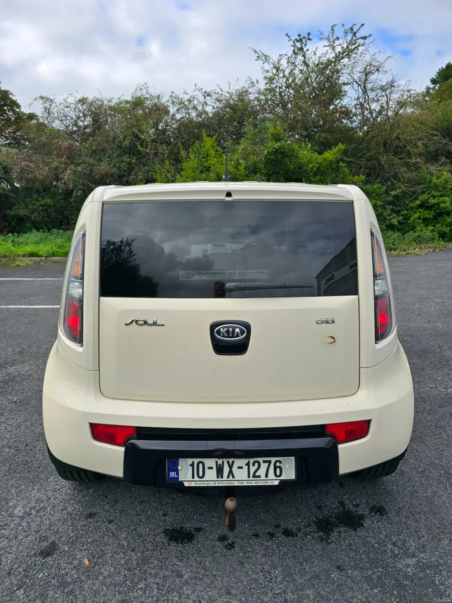 Image 4 of 16