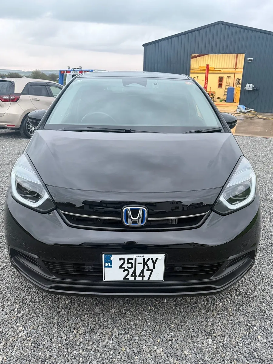 Image 2 of 14