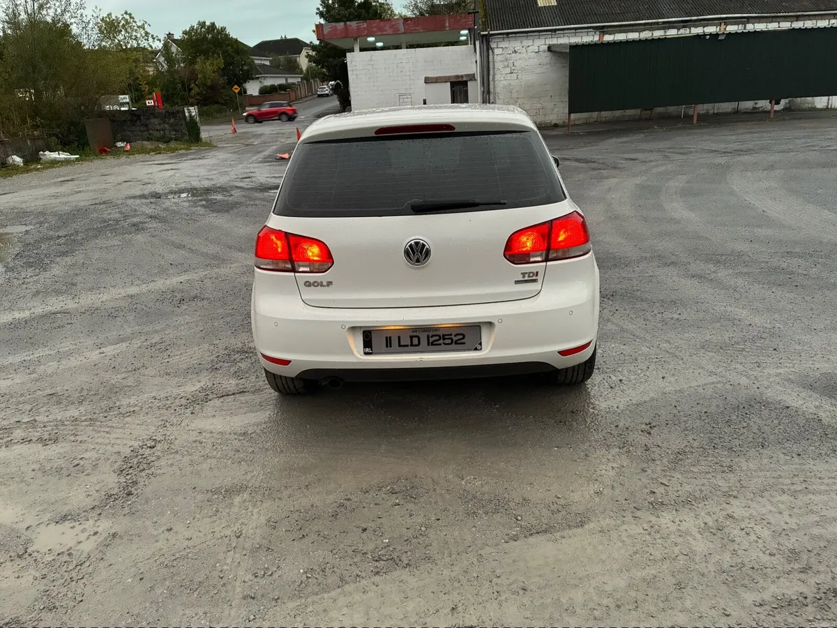 Image 4 of 8