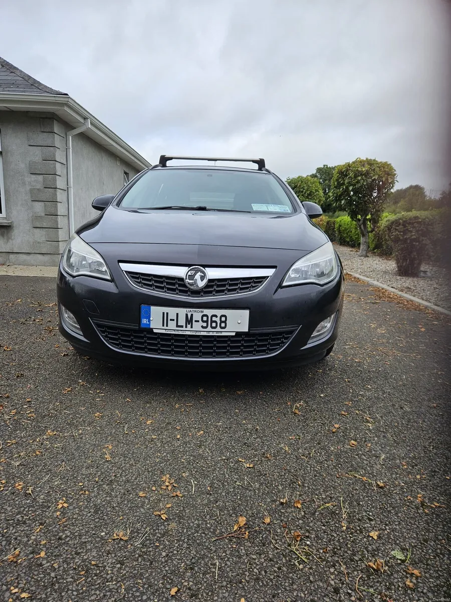 Image 2 of 10