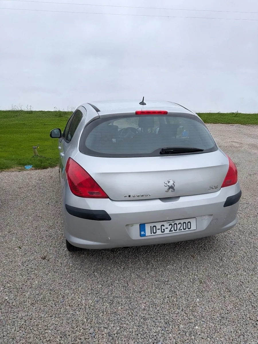 Image 2 of 6