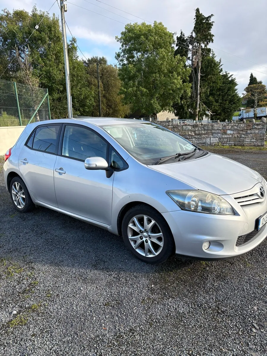 Image 2 of 9