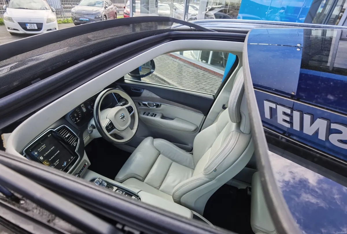 Image 2 of 25