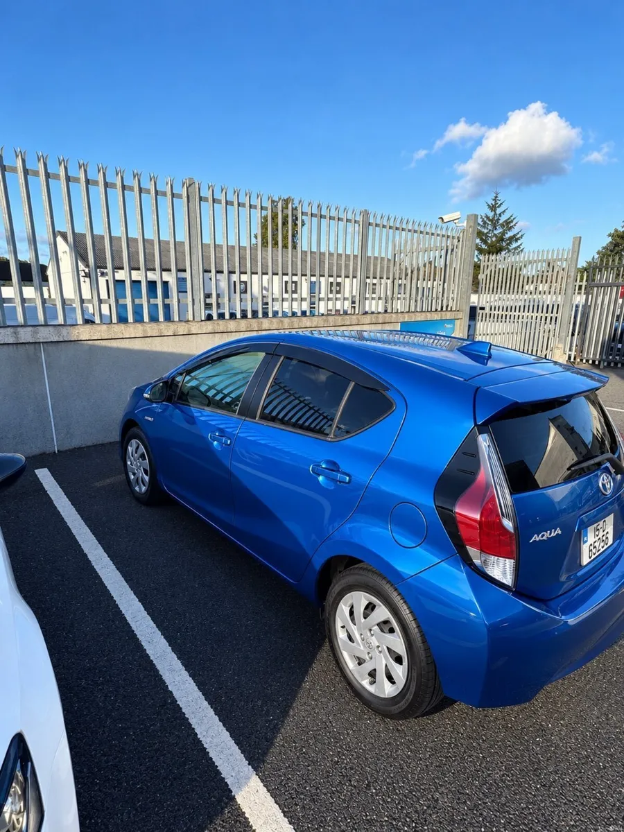 Image 1 of 8