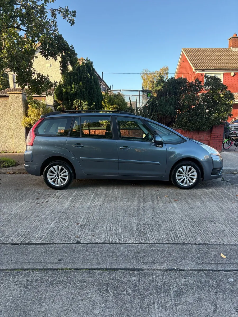 Image 3 of 10