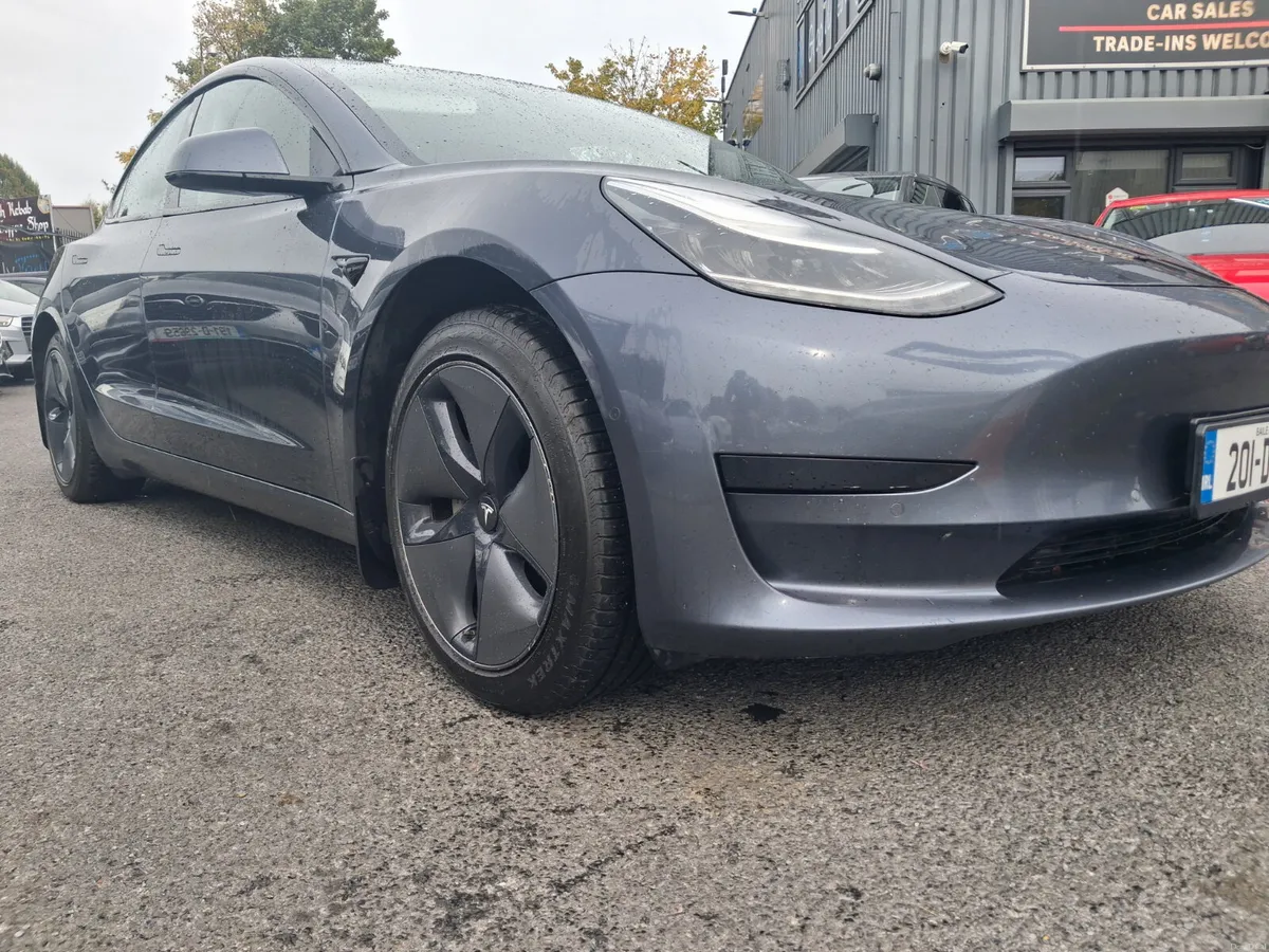 Image 1 of 18