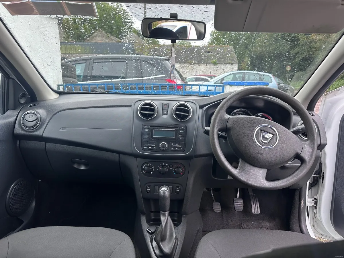 Image 4 of 6
