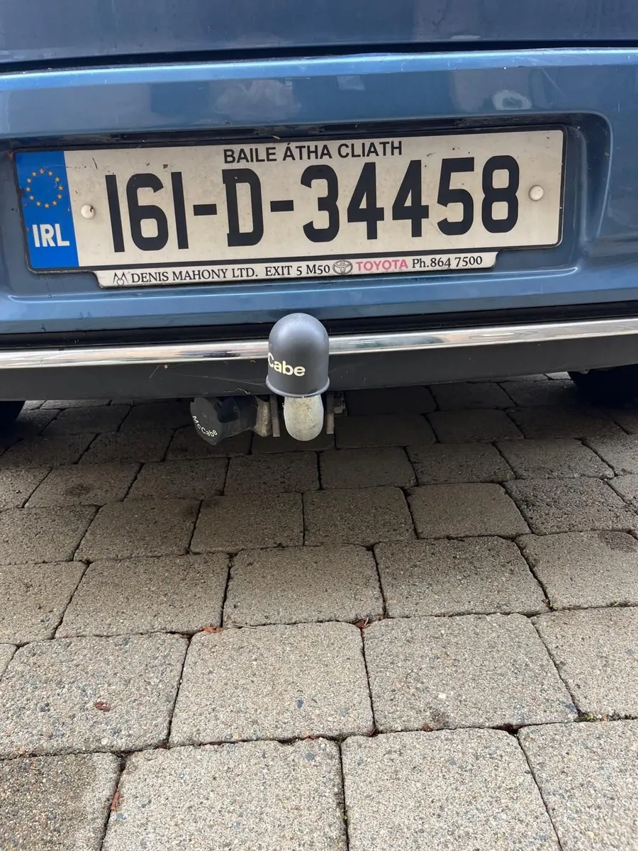 Image 2 of 10