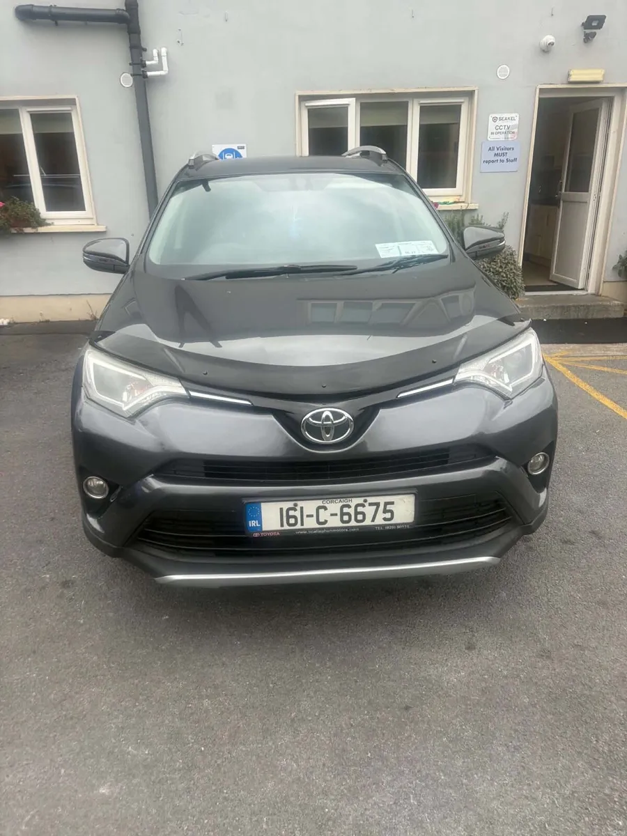 Image 2 of 8