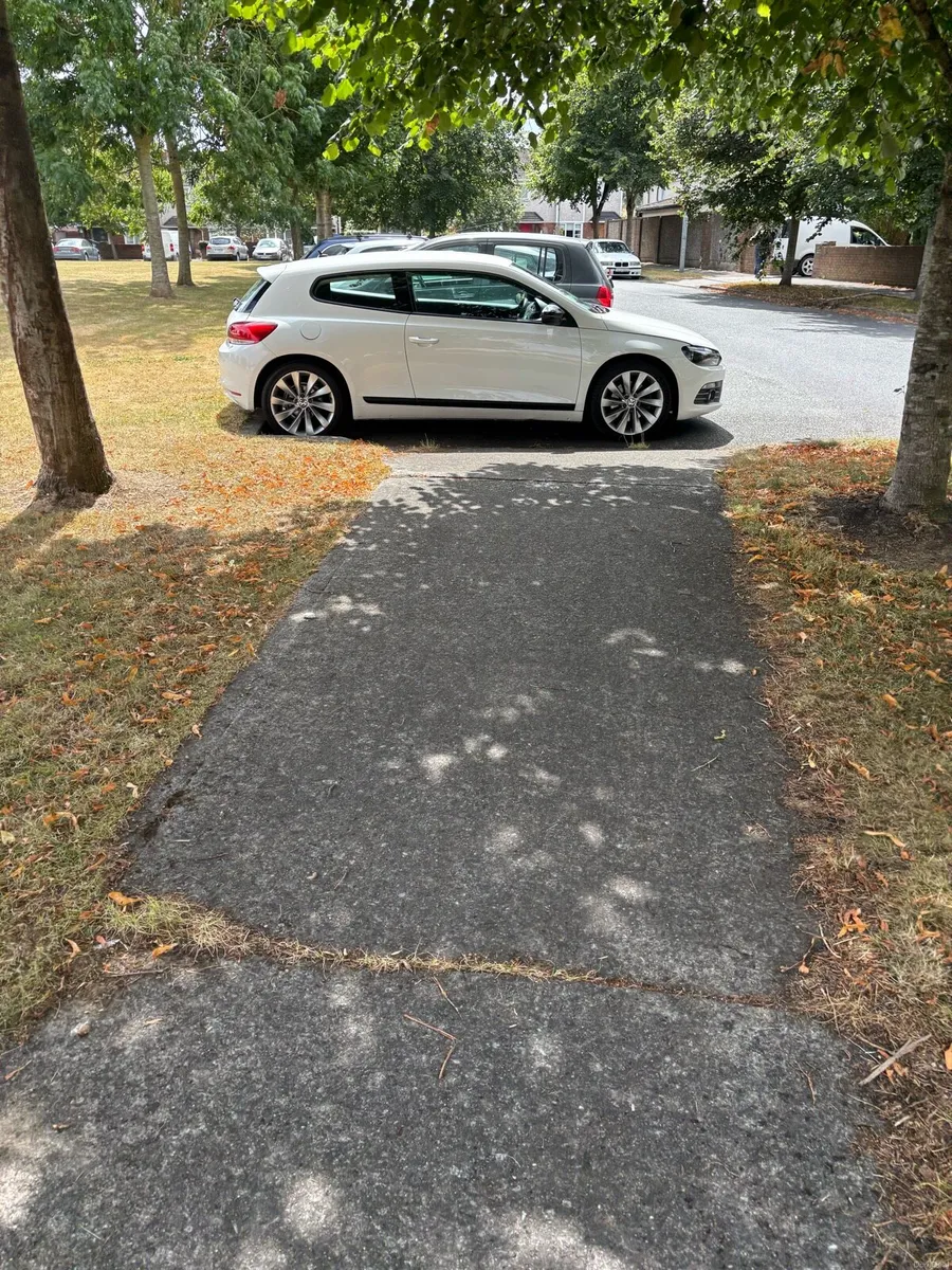 Image 3 of 8