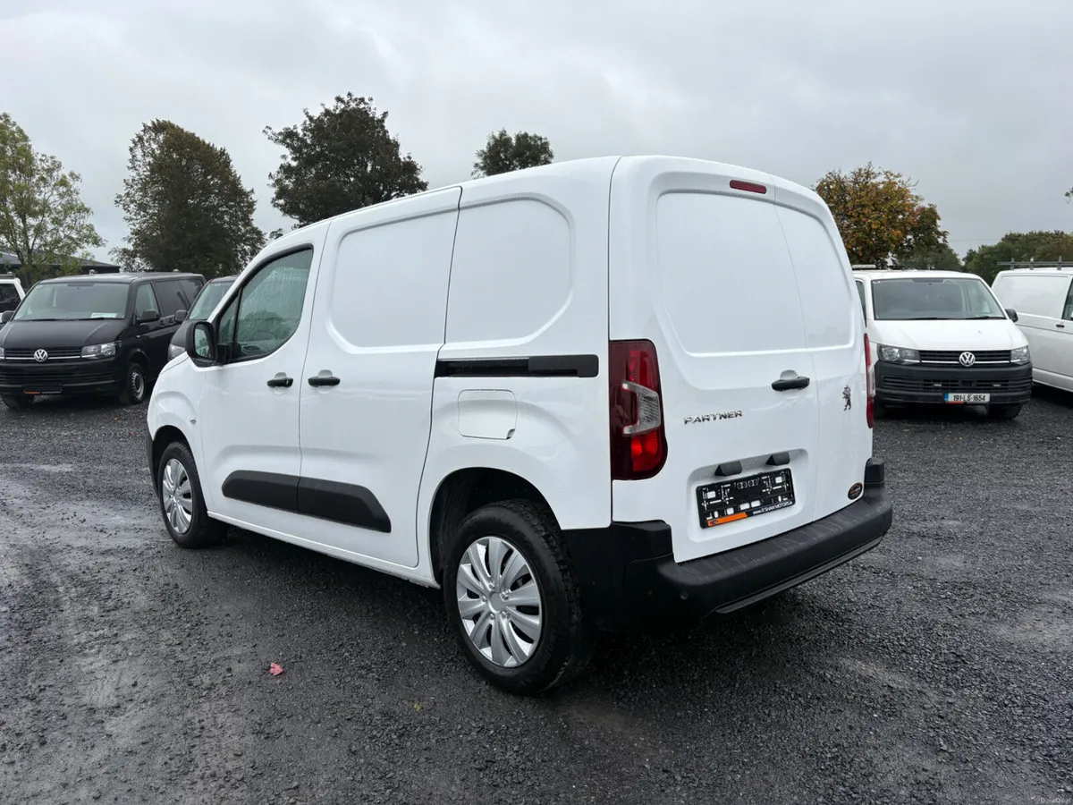 Image 2 of 18
