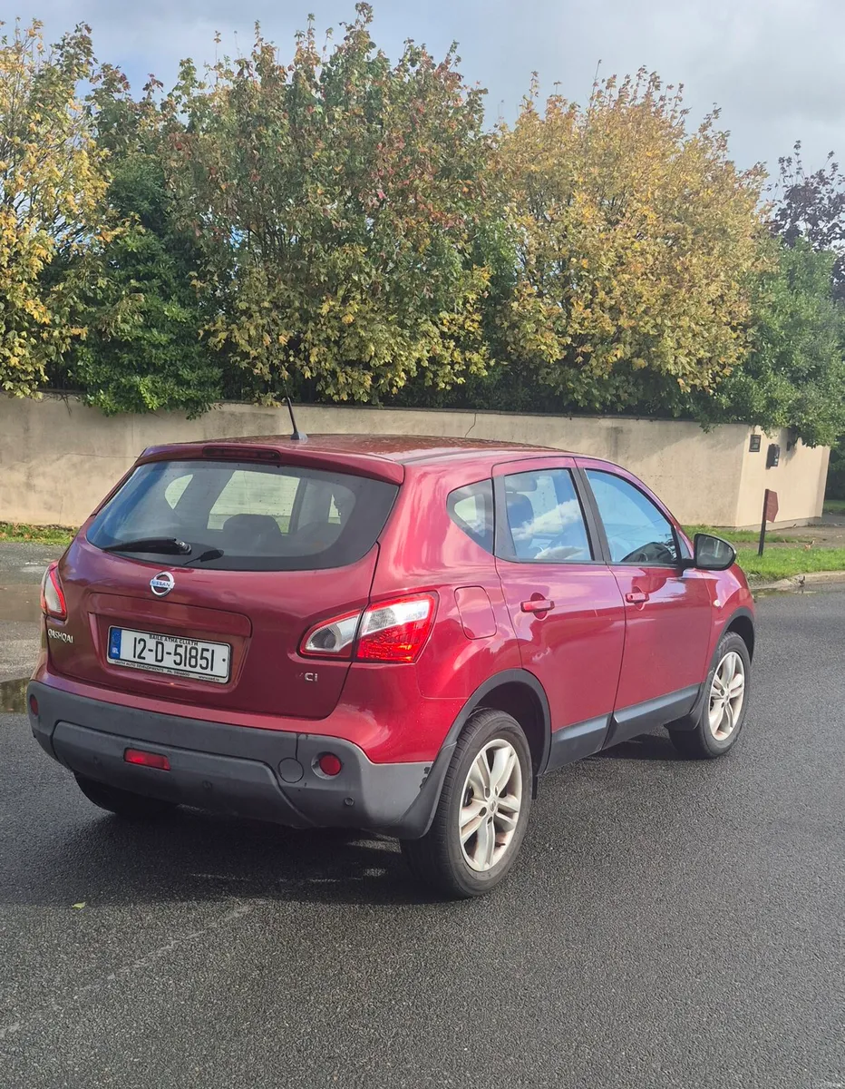 Image 4 of 10