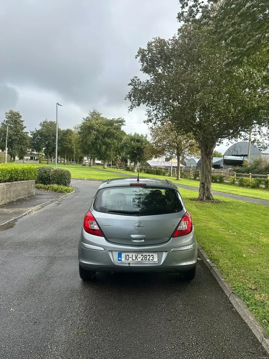 Image 4 of 6