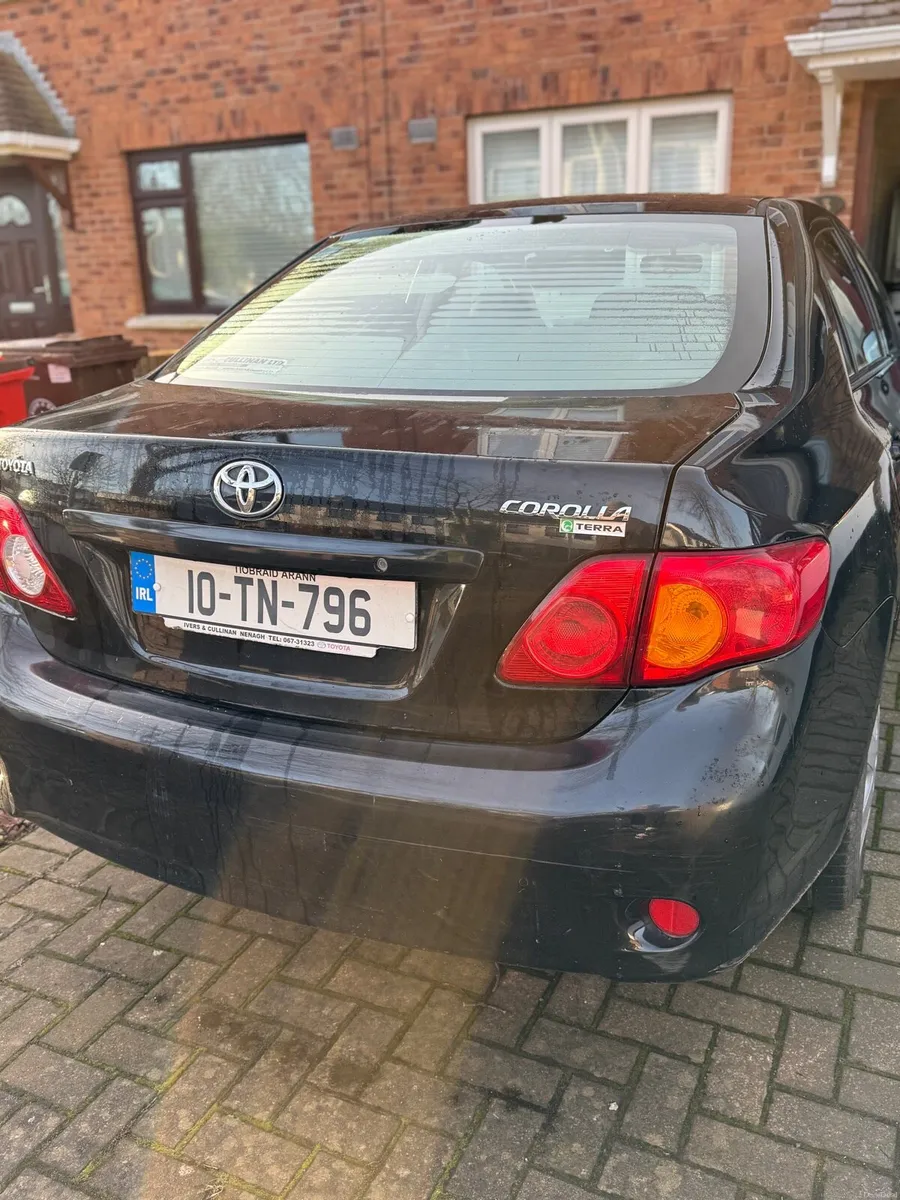 Image 2 of 6