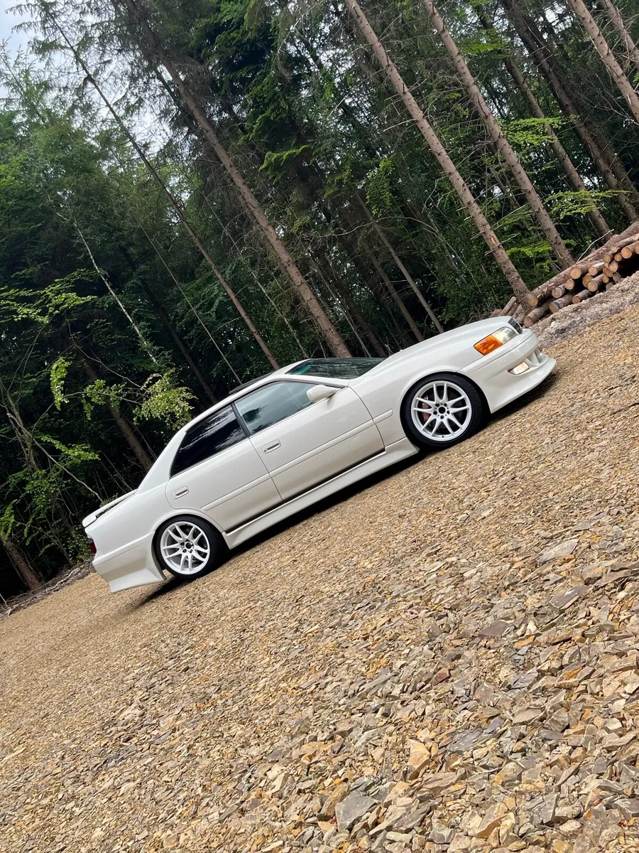Image 2 of 10