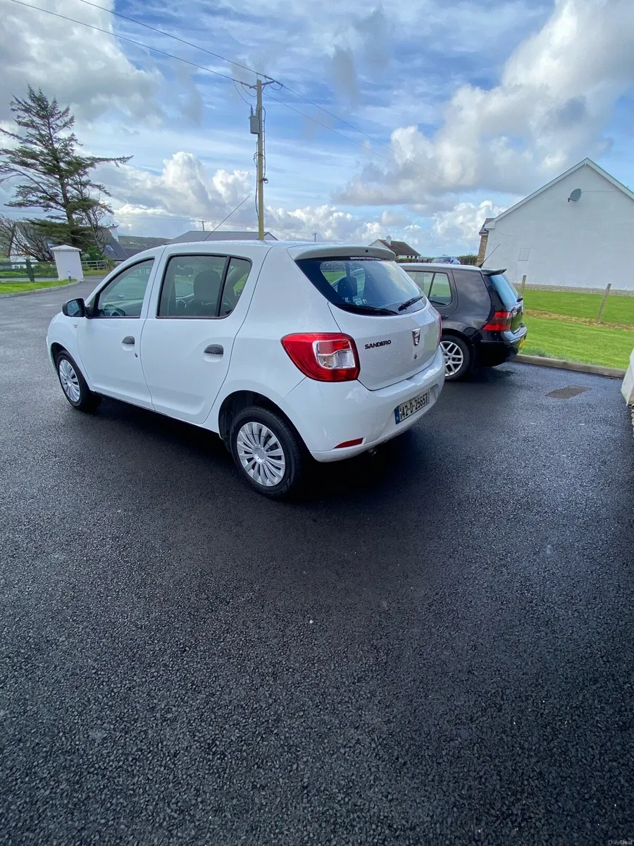 Image 4 of 8