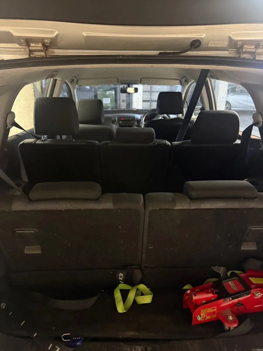 Image 4 of 6