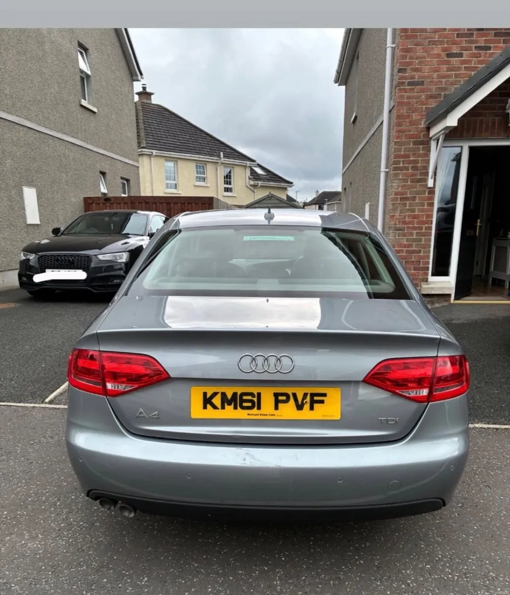 Image 4 of 8