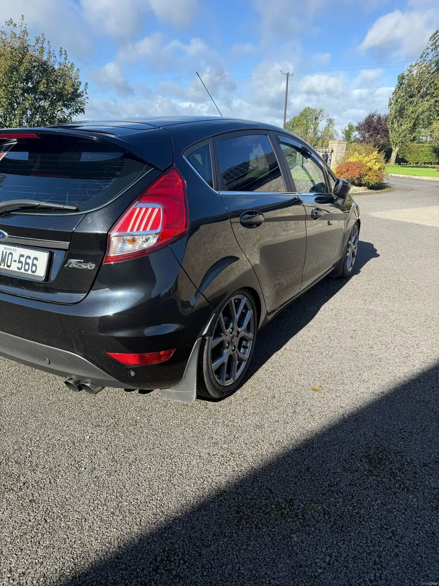 Image 2 of 10