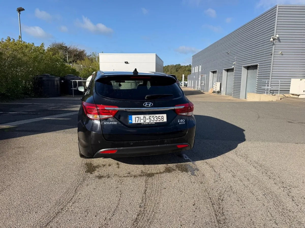 Image 4 of 7