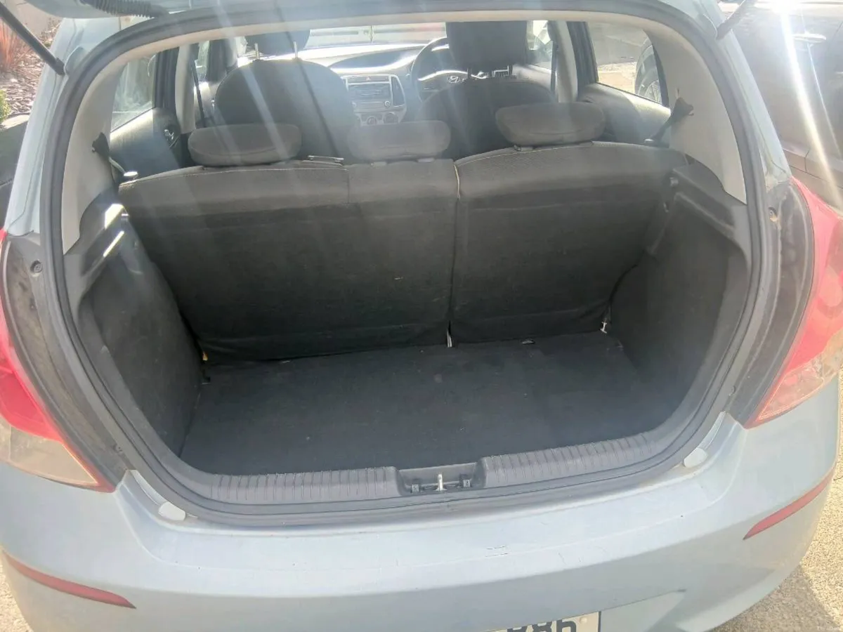 Image 4 of 7